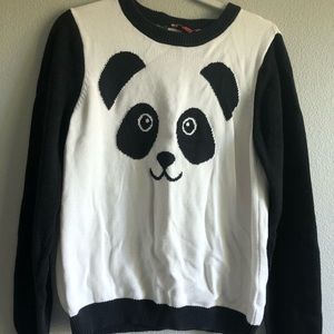 SUPER CUTE Panda face sweater
